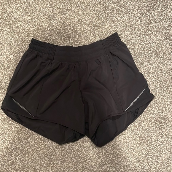 lululemon athletica Pants - Lululemon hotty hot shorts